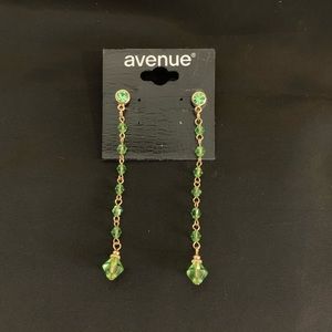 NEW Gold and Green Bead Dangle Earring - COSTUME JEWELRY